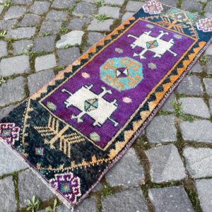 1.1 ft. x 3.1 ft. Vintage Turkish Rug TR26167 Image 1