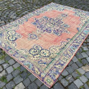 5.8 ft. x 8.4 ft. Vintage Turkish Rug TR27367 Image 1