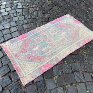 2.2 ft. x 4 ft. Vintage Turkish Rug TR27877 Image 1