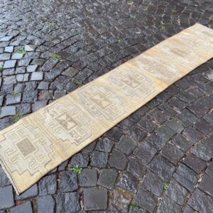 1.5 ft. x 7.7 ft. Vintage Turkish Rug TR28937 Image 1