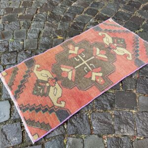 1.5 ft. x 2.9 ft. Vintage Turkish Rug TR29047 Image 1