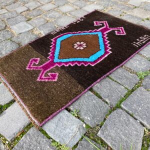 1.3 ft. x 2.1 ft. Vintage Turkish Rug TR29187 Image 1