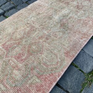 1.7 ft. x 3.5 ft. Vintage Turkish Rug TR29257 Image 1