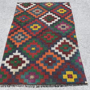 3.4 ft. x 5.2 ft. Vintage Kilim Rug TR62192 Image 1